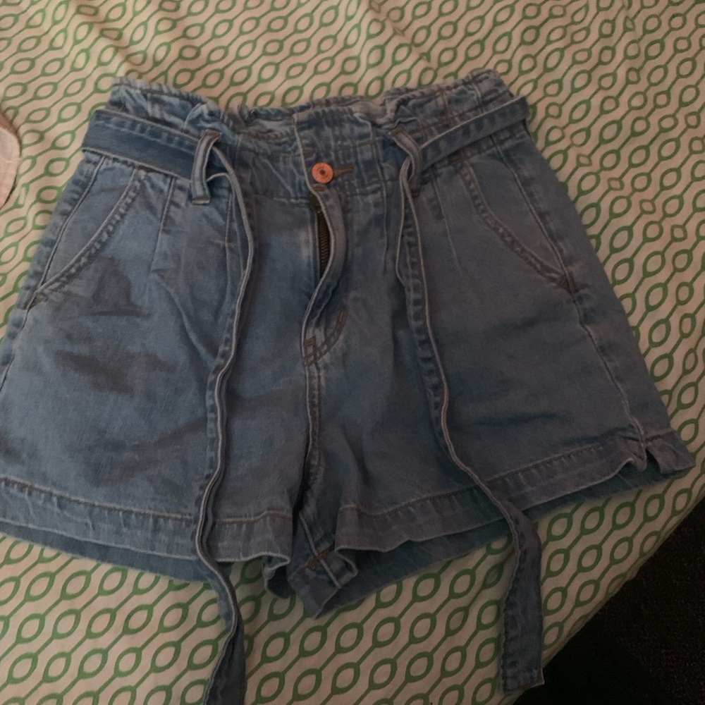 Mom short
